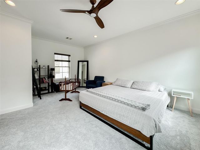 2 Hermann Park Court, Houston, TX 77021