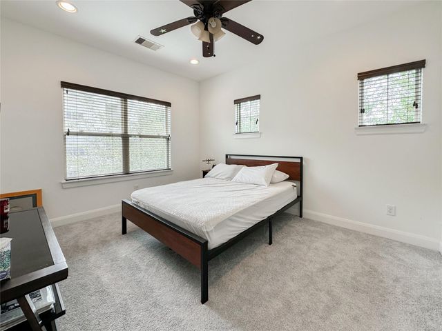 2 Hermann Park Court, Houston, TX 77021