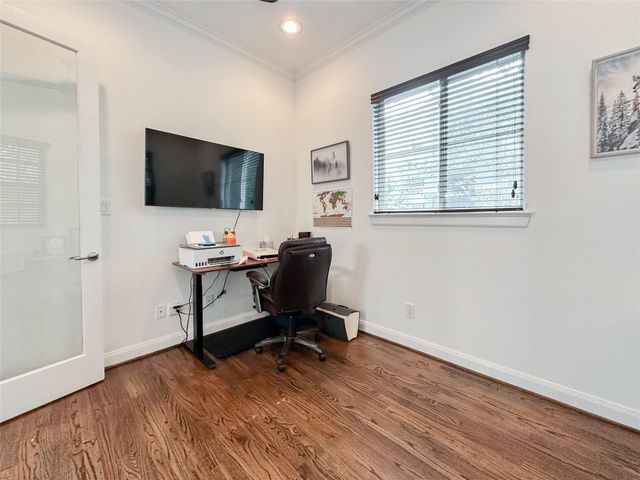 2 Hermann Park Court, Houston, TX 77021