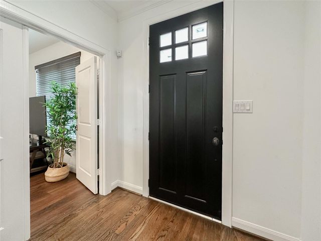 2 Hermann Park Court, Houston, TX 77021