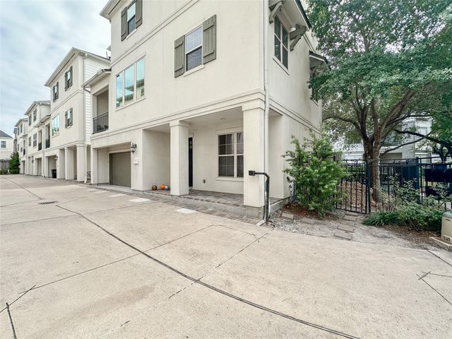 2 Hermann Park Court, Houston, TX 77021