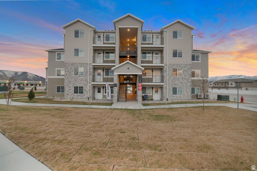 2172 S SAWMILL BLVD #K-3303, Heber City, UT 84032 — exterior