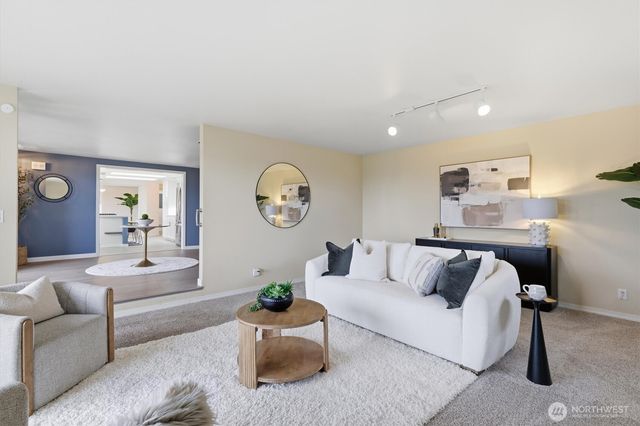 1269 SW 301st Street, Federal Way, WA 98023