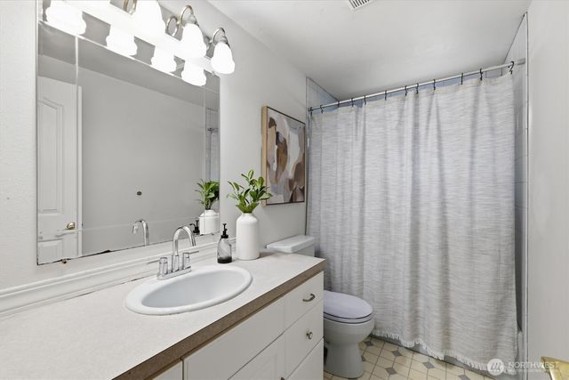 1269 SW 301st Street, Federal Way, WA 98023