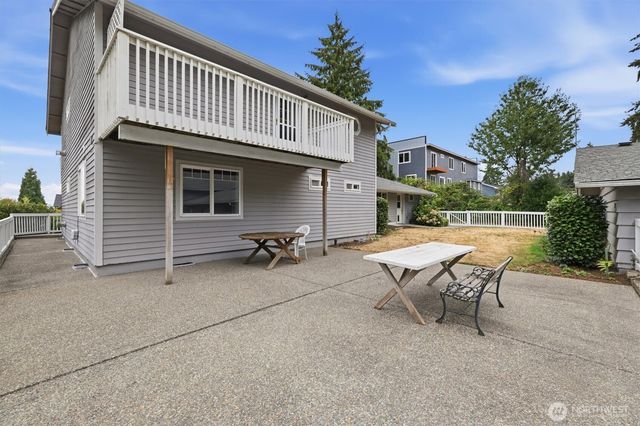 1269 SW 301st Street, Federal Way, WA 98023
