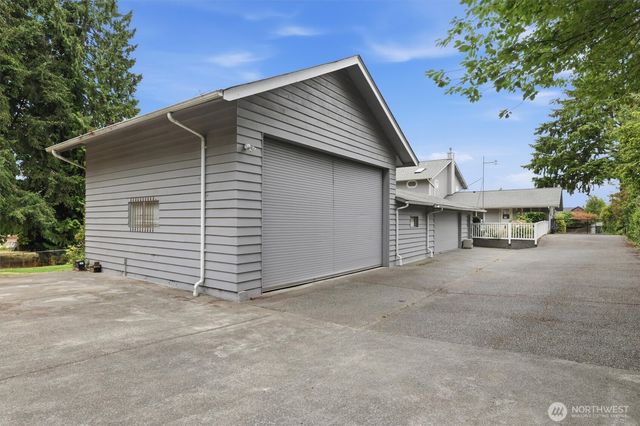 1269 SW 301st Street, Federal Way, WA 98023