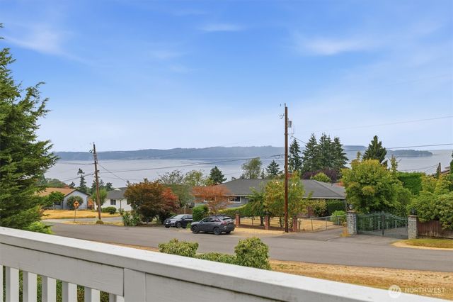 1269 SW 301st Street, Federal Way, WA 98023