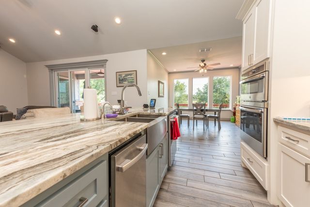 313 Lakeshore Dr, Sandia, TX 78383
