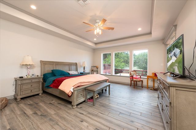 313 Lakeshore Dr, Sandia, TX 78383