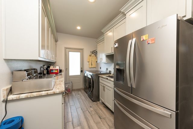 313 Lakeshore Dr, Sandia, TX 78383