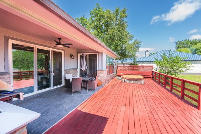 313 Lakeshore Dr, Sandia, TX 78383