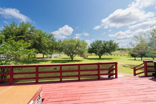 313 Lakeshore Dr, Sandia, TX 78383