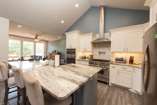 313 Lakeshore Dr, Sandia, TX 78383