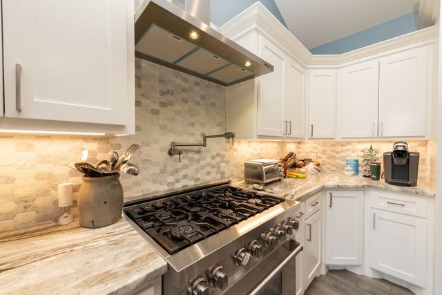 313 Lakeshore Dr, Sandia, TX 78383