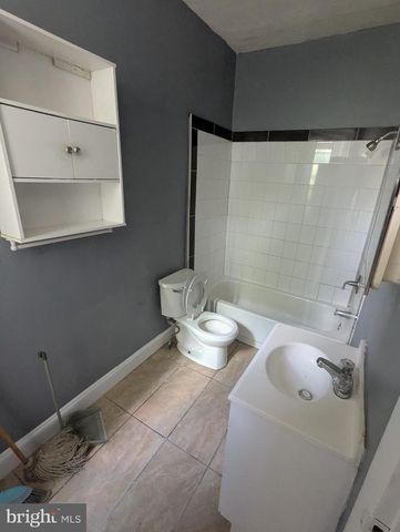 1410 S 52ND ST, Philadelphia, PA 19143