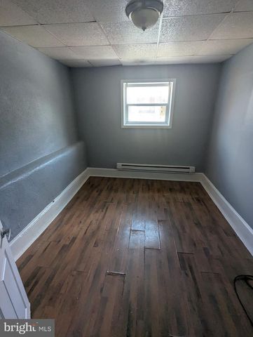 1410 S 52ND ST, Philadelphia, PA 19143