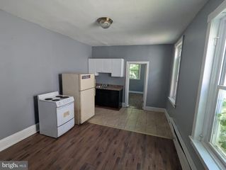 1410 S 52ND ST, Philadelphia, PA 19143