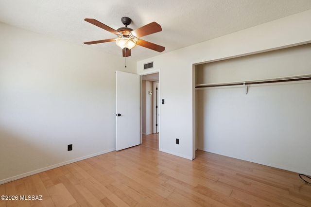 1560 N Calle Valencia, Oracle, AZ 85623