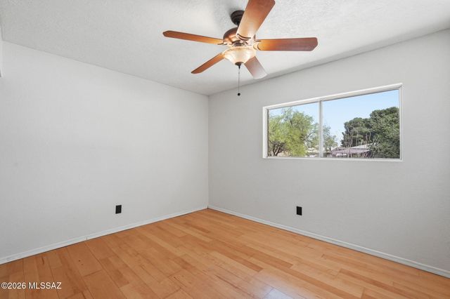 1560 N Calle Valencia, Oracle, AZ 85623