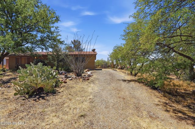1560 N Calle Valencia, Oracle, AZ 85623
