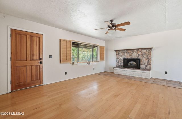 1560 N Calle Valencia, Oracle, AZ 85623