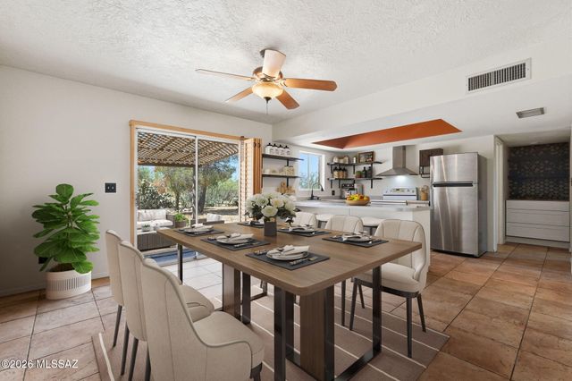 1560 N Calle Valencia, Oracle, AZ 85623