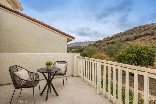 5805 Oak Bend Lane 407, Oak Park, CA 91377