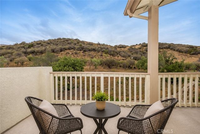 5805 Oak Bend Lane 407, Oak Park, CA 91377