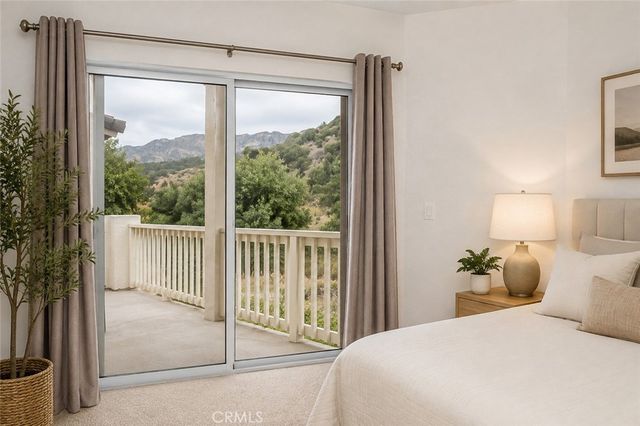5805 Oak Bend Lane 407, Oak Park, CA 91377