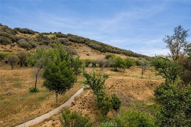 5805 Oak Bend Lane 407, Oak Park, CA 91377