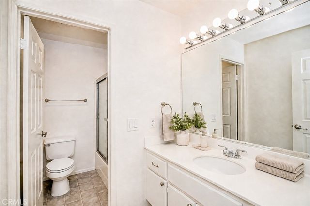5805 Oak Bend Lane 407, Oak Park, CA 91377
