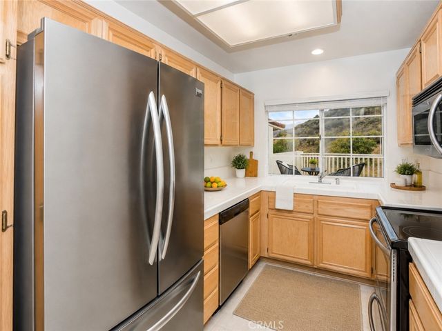 5805 Oak Bend Lane 407, Oak Park, CA 91377