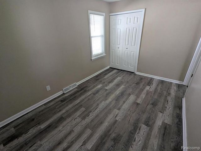 22843 Heussner, Warren, MI 48089