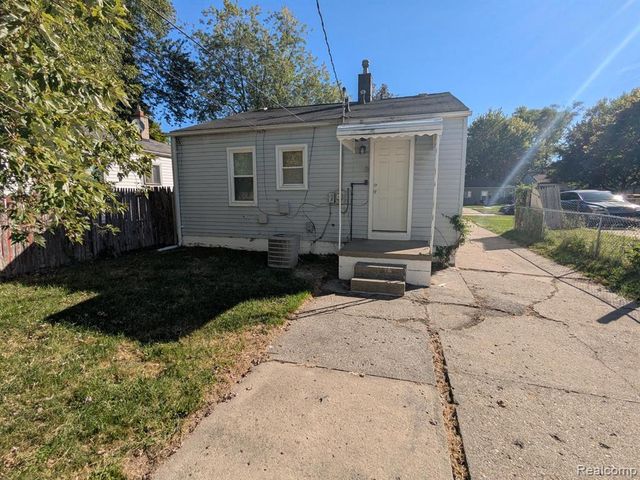 22843 Heussner, Warren, MI 48089