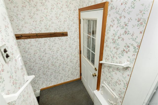 17308 Helen Street, Allen Park, MI 48101