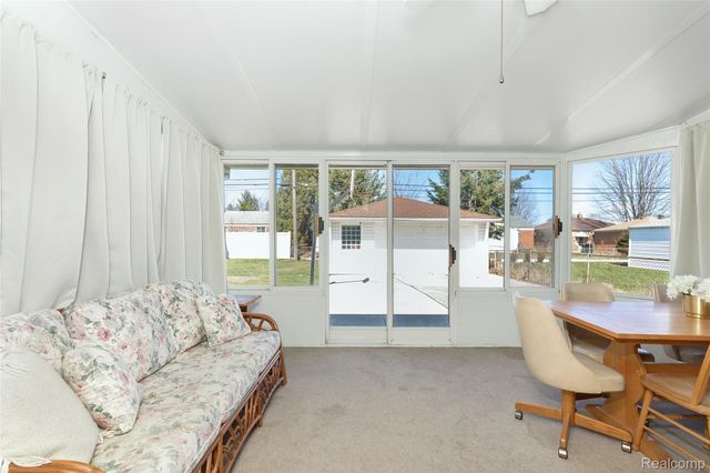 17308 Helen Street, Allen Park, MI 48101