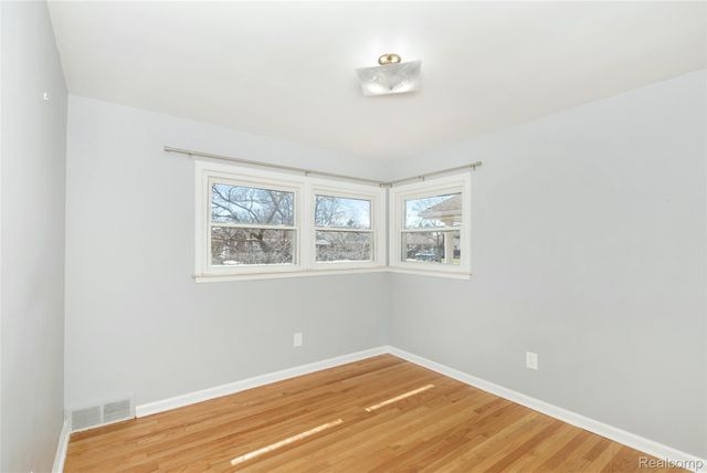 17308 Helen Street, Allen Park, MI 48101