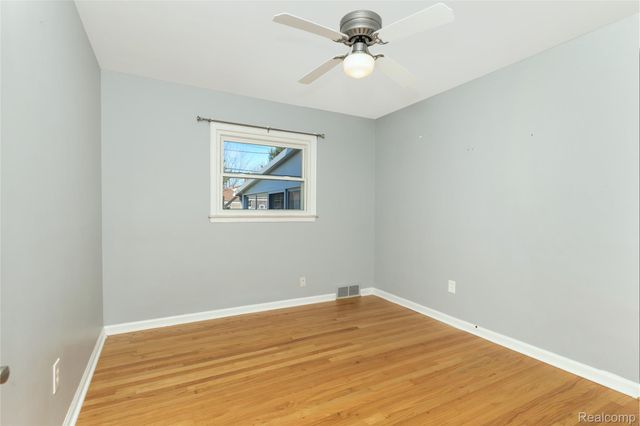 17308 Helen Street, Allen Park, MI 48101