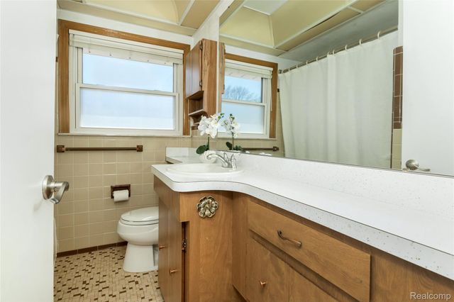 17308 Helen Street, Allen Park, MI 48101