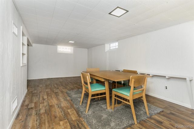 17308 Helen Street, Allen Park, MI 48101