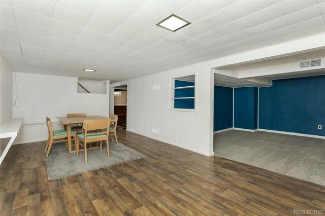 17308 Helen Street, Allen Park, MI 48101