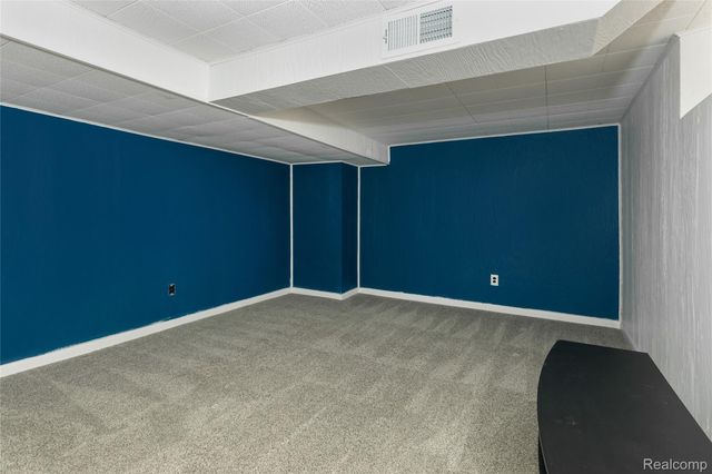 17308 Helen Street, Allen Park, MI 48101