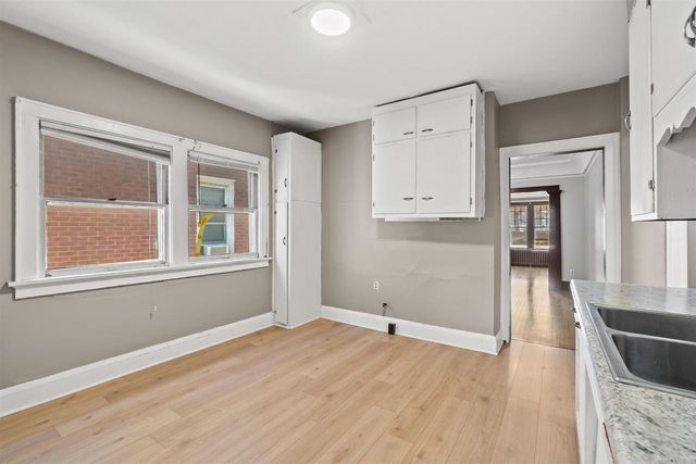 2964 S 11th STREET, Milwaukee, WI 53215
