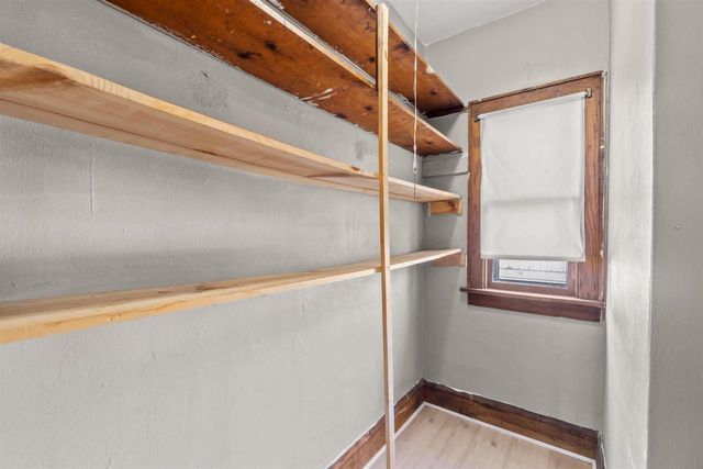 2964 S 11th STREET, Milwaukee, WI 53215