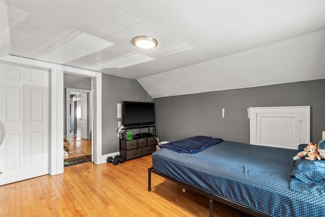 2964 S 11th STREET, Milwaukee, WI 53215