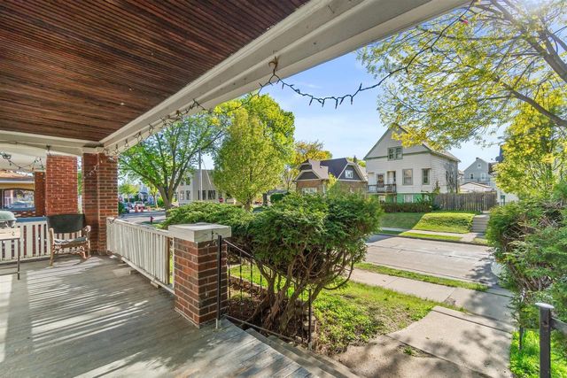 2964 S 11th STREET, Milwaukee, WI 53215