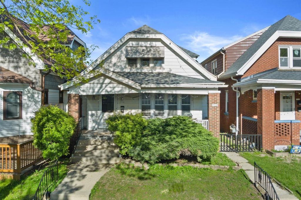 2964 S 11th STREET, Milwaukee, WI 53215