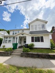 123 Grape St, Chicopee, MA 01013