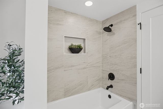 7425 Mcdougall Avenue, Everett, WA 98203