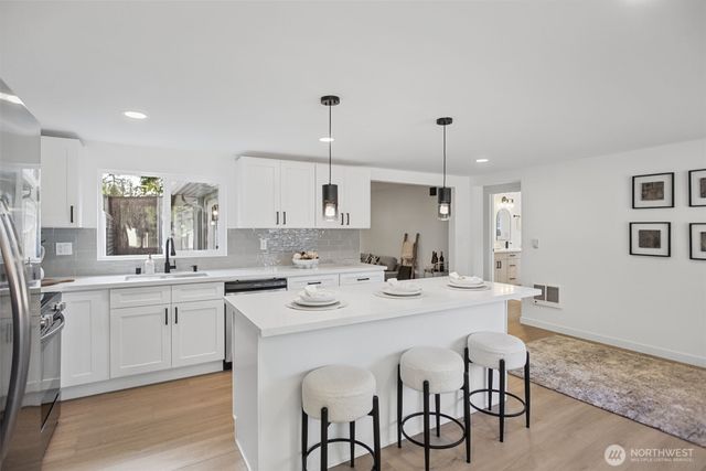 7425 Mcdougall Avenue, Everett, WA 98203